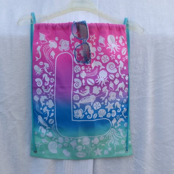 Bundle trendy sunglass&gorgeous-design-print quality backpack brand new main image 4
